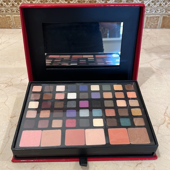 SmAshbox be discovered eyeshadow lip box set - Picture 3 of 6